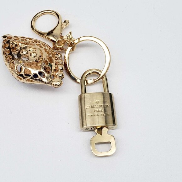 100% Auth Louis Vuitton Lock & Key with unbranded Bagcharm, Keycharm, Keychain - Picture 5 of 7